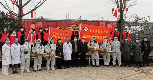 志愿者团队在陶龛书院合影.jpg